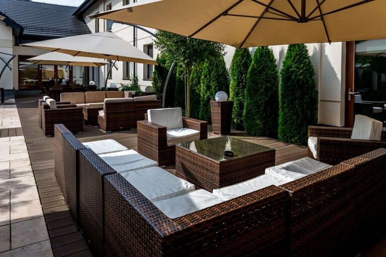 743 img1 18 patio 768x512